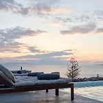 Casa Tagoo Mykonos ホテル 3*